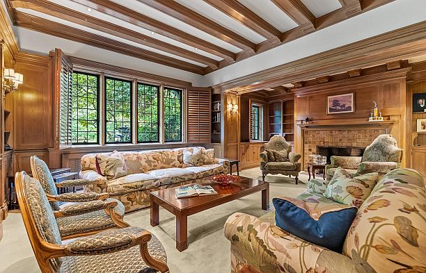 2206 SW Marine Drive Southlands