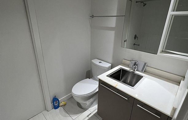 1706 8031 Nunavut Lane Marpole