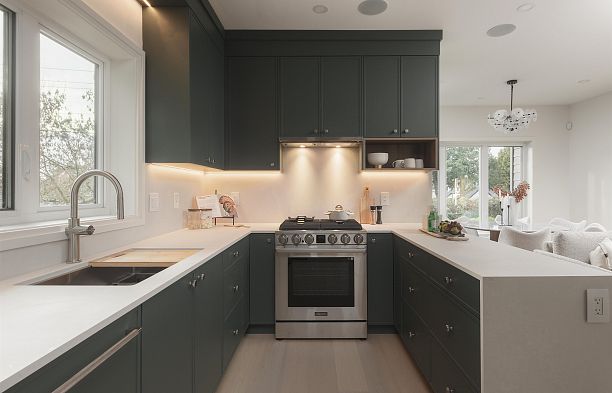 2 8508 East Boulevard S.W. Marine