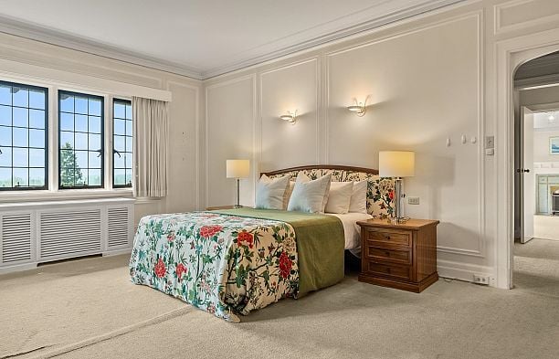 2206 SW Marine Drive Southlands