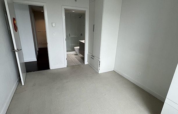 1706 8031 Nunavut Lane Marpole