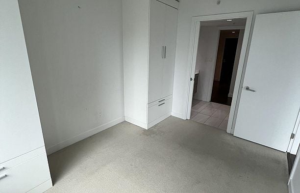 1706 8031 Nunavut Lane Marpole