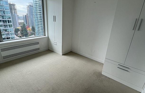 1706 8031 Nunavut Lane Marpole