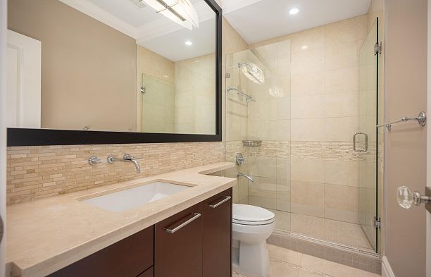 3176 W 35th Avenue MacKenzie Heights