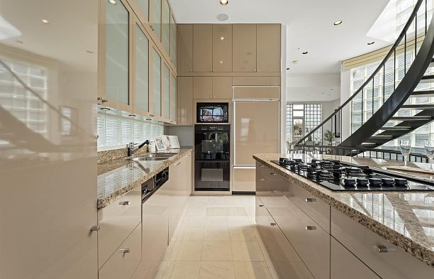 3043 Alma Street Point Grey