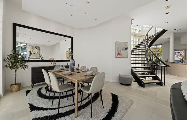 3043 Alma Street Point Grey