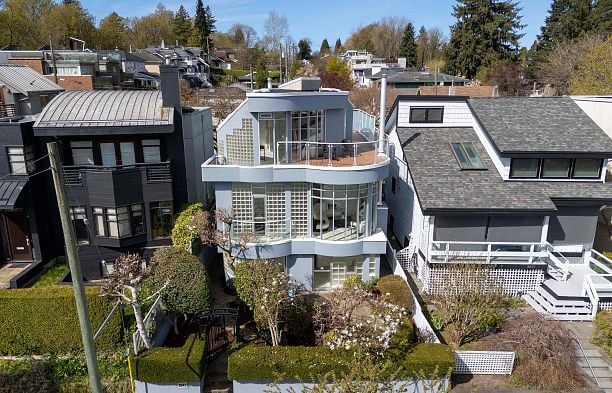 3043 Alma Street Point Grey