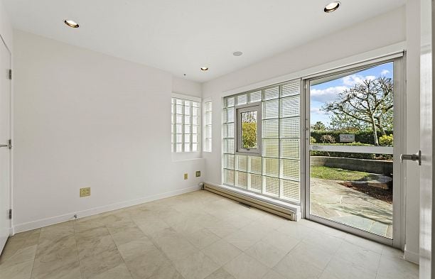 3043 Alma Street Point Grey