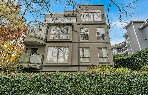 201 4688 W 10th Avenue Point Grey