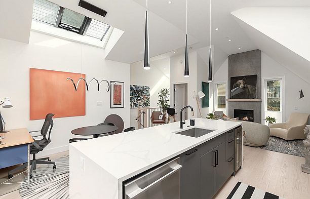 3861 Willow Street Cambie