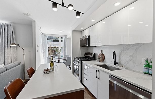 312 328 E 11th Avenue Mount Pleasant VE