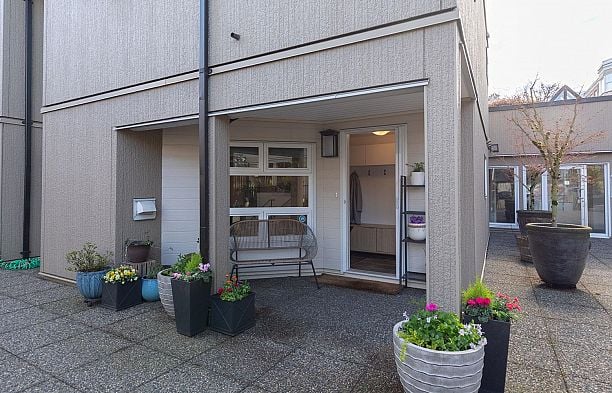 14 1350 W 6th Avenue Fairview VW