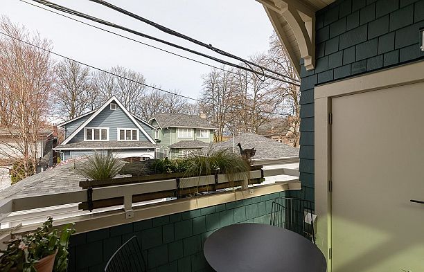 3861 Willow Street Cambie