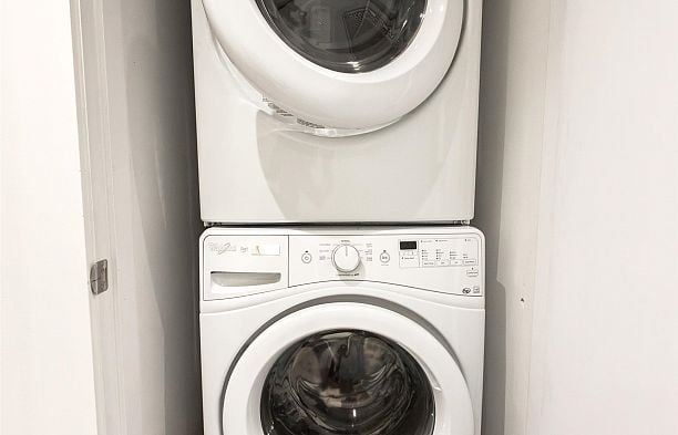 922 W 15th Avenue Fairview VW