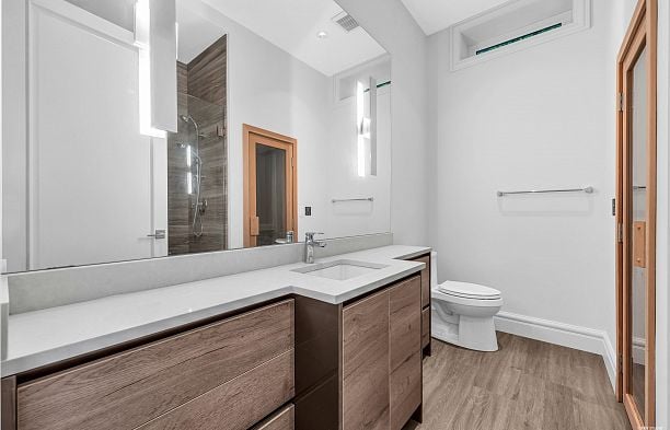 2328 Mcbain Avenue Quilchena