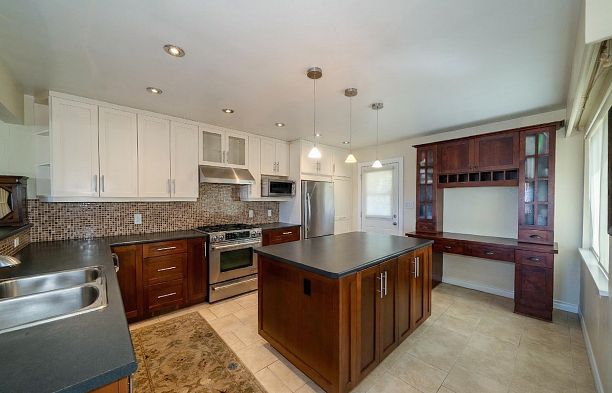 2244 W 32nd Avenue Quilchena