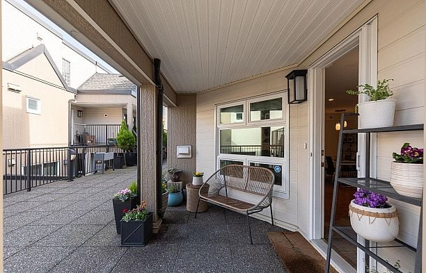 14 1350 W 6th Avenue Fairview VW