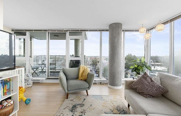 709 2770 Sophia Street Mount Pleasant VE