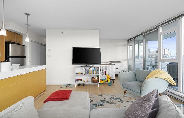 709 2770 Sophia Street Mount Pleasant VE