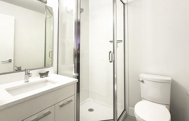 922 W 15th Avenue Fairview VW