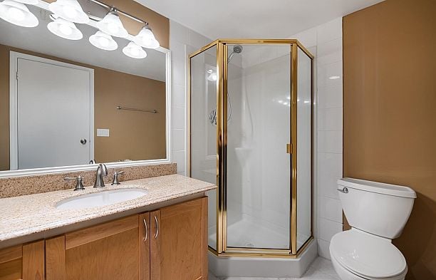 1302 2668 Ash Street Fairview VW