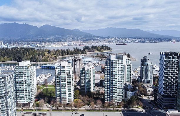 1705 620 Cardero Street Coal Harbour