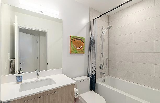 3861 Willow Street Cambie