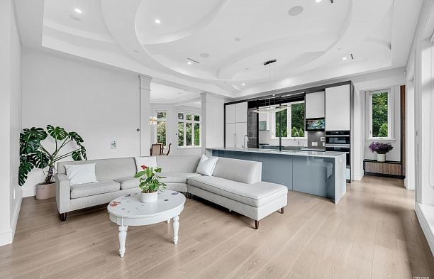 2328 Mcbain Avenue Quilchena