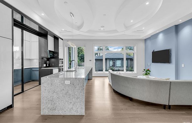 2328 Mcbain Avenue Quilchena