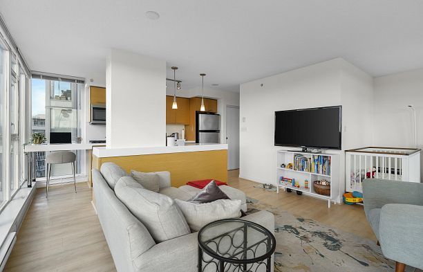 709 2770 Sophia Street Mount Pleasant VE