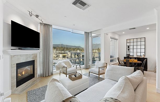 103 323 Jervis Street Coal Harbour