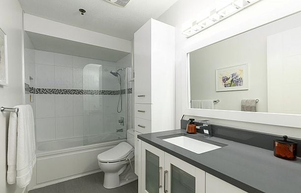 14 1350 W 6th Avenue Fairview VW