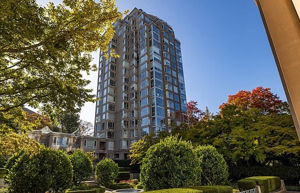 1302 2668 Ash Street Fairview VW