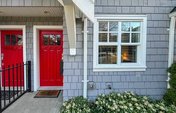 922 W 15th Avenue Fairview VW