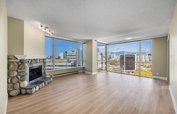 1302 2668 Ash Street Fairview VW