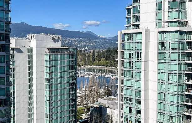 1705 620 Cardero Street Coal Harbour