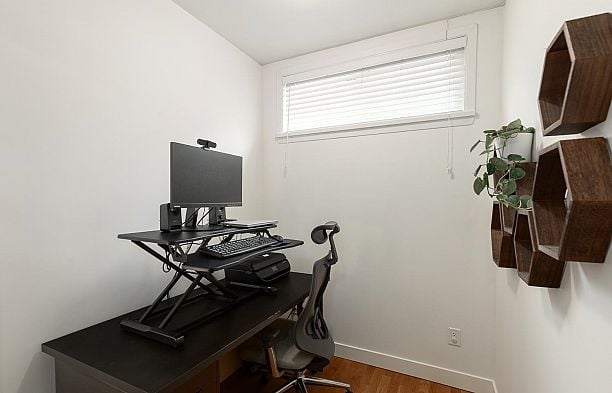 14 1350 W 6th Avenue Fairview VW