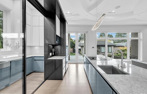 2328 Mcbain Avenue Quilchena