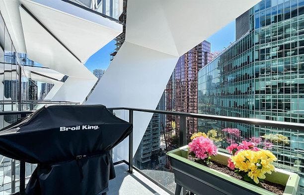 1705 620 Cardero Street Coal Harbour