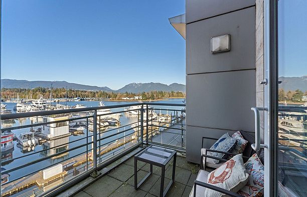 103 323 Jervis Street Coal Harbour