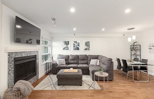 14 1350 W 6th Avenue Fairview VW