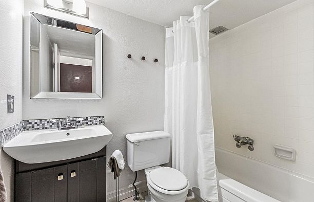 411 1330 Burrard Street Downtown VW