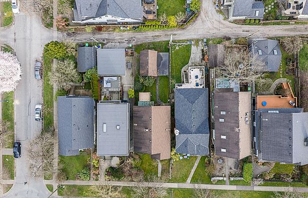 3832 Heather Street Cambie