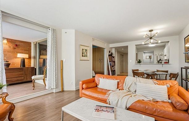 205 2438 Heather Street Fairview VW