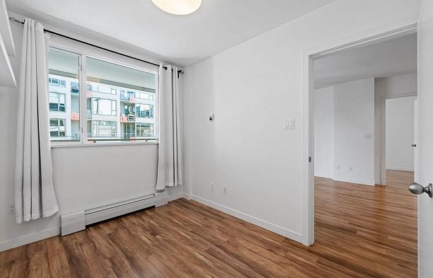 317 289 E 6th Avenue Mount Pleasant VE