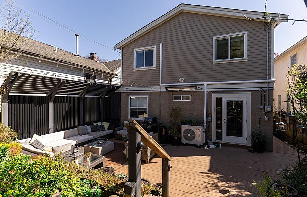 5655 Ontario Street Cambie