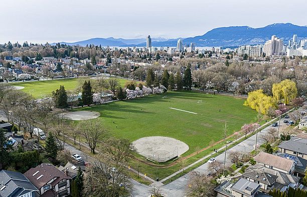 3832 Heather Street Cambie