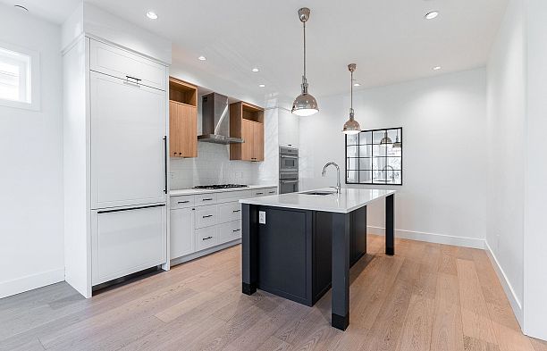 3530 W 43rd Avenue Southlands