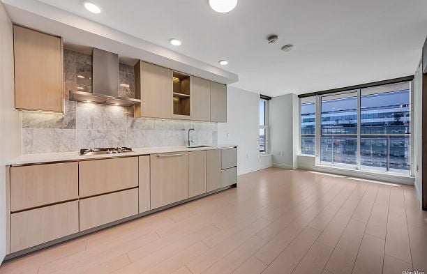 2602 455 SW Marine Drive Marpole