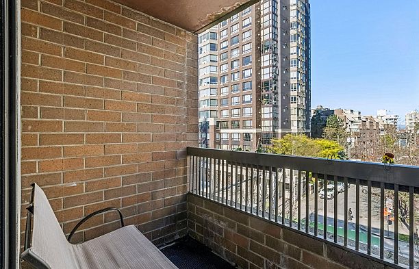 411 1330 Burrard Street Downtown VW